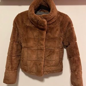ABERCROMBIE A&F FAUX FUR MINI PUFFER